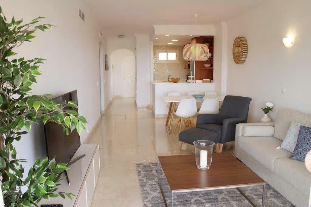 Ref 12 Luxury Aparment With Views Daire Marbella Dış mekan fotoğraf
