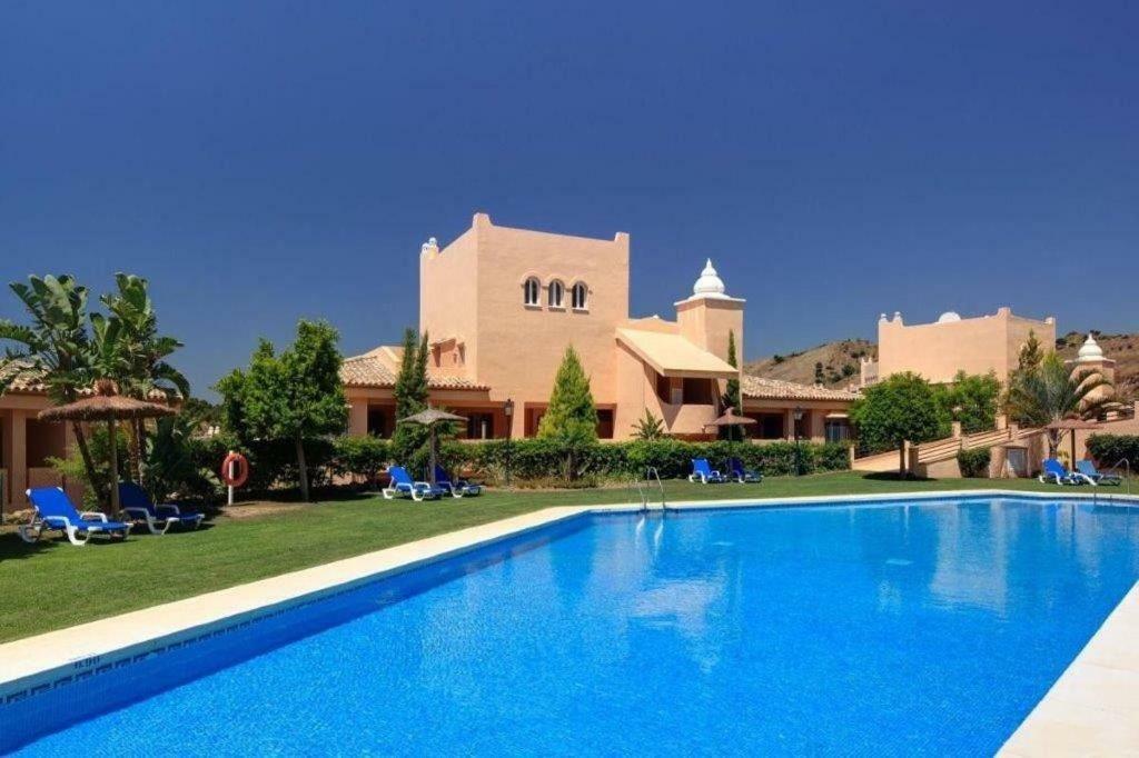 Ref 12 Luxury Aparment With Views Daire Marbella Dış mekan fotoğraf